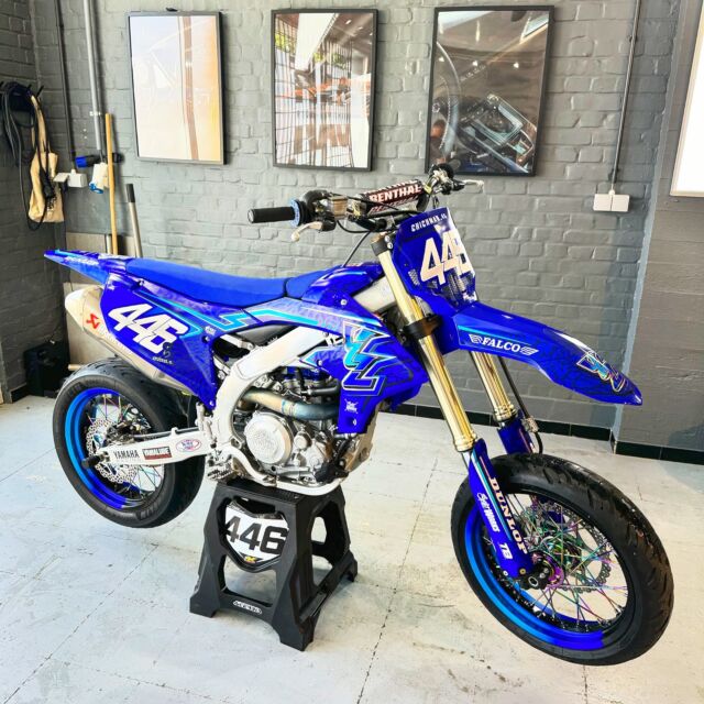 Kit déco 100% personnalisé YZF 2024
‌
🖥️ : www.splitworks.fr
‌
#mx #motocross #graphic #kitdeco #mxgraphics #mxdecals #motocrossgraphics #supermoto #supermotard #motolife #mxlife⁣⁣⁣⁣⁣⁣⁣⁣⁣⁣⁣⁣
#impression #publicity #publicite #ride #dirtbike #motorcycle #stickers #print #design #splitworks